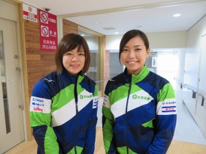 小野寺選手（左）、近江谷選手（右）